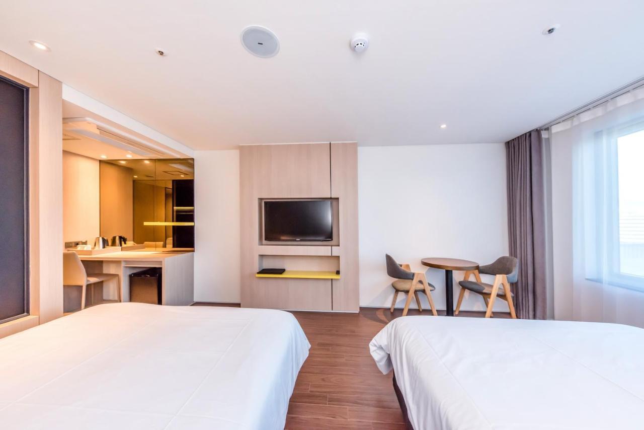 The First70 Hotel Seogwipo Luaran gambar